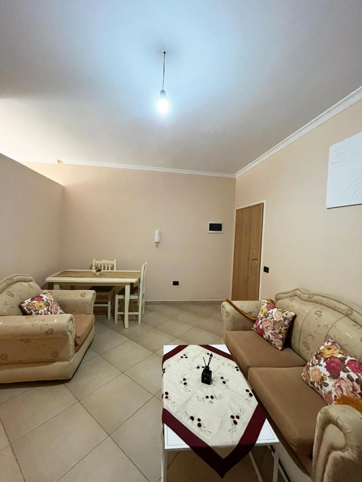 B2 2 Apartamento *